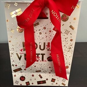 Louis Vuitton Christmas 2023 Reusable Gift Bag with Ribbon & Card